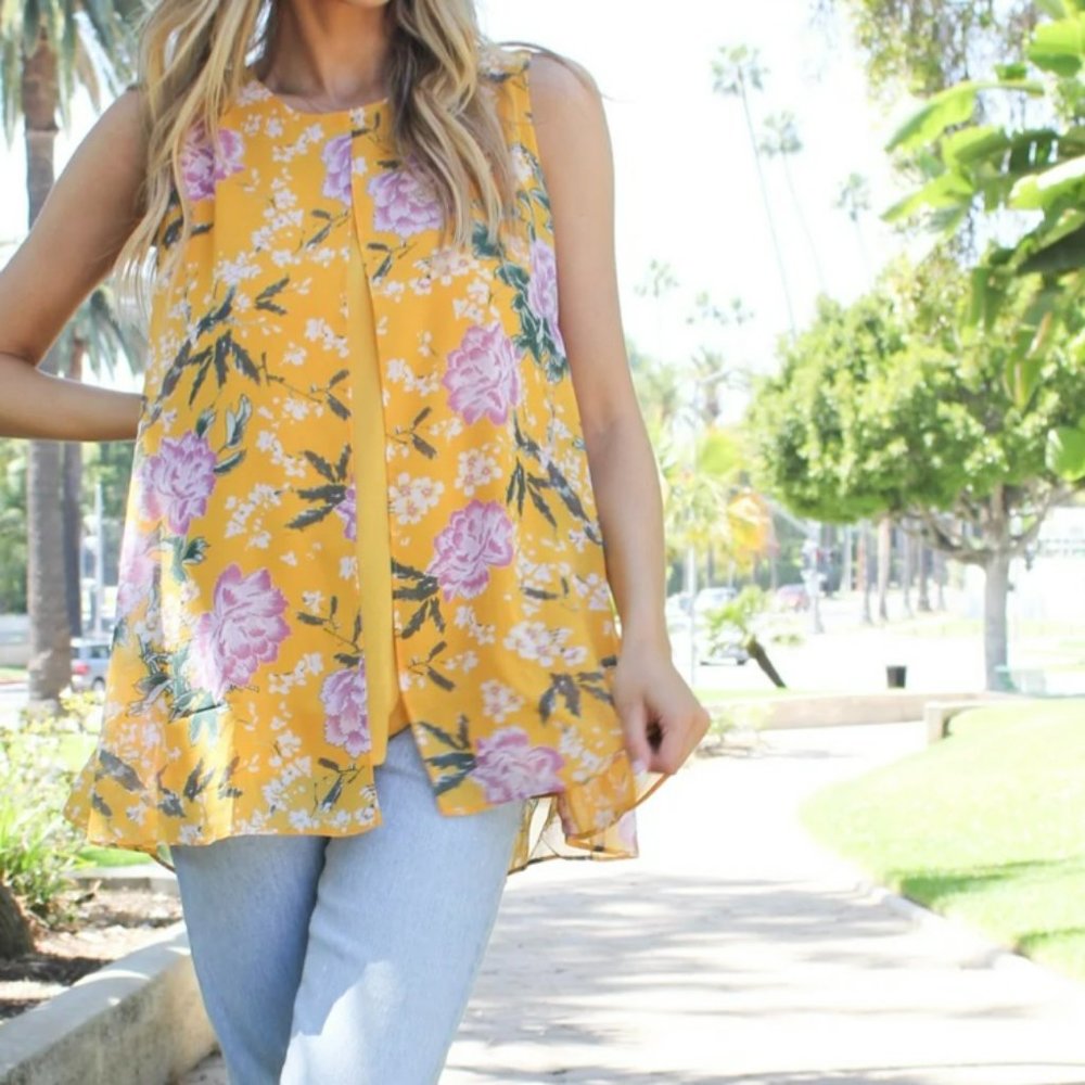 NWT! Quintessential Chiffon Overlay Top